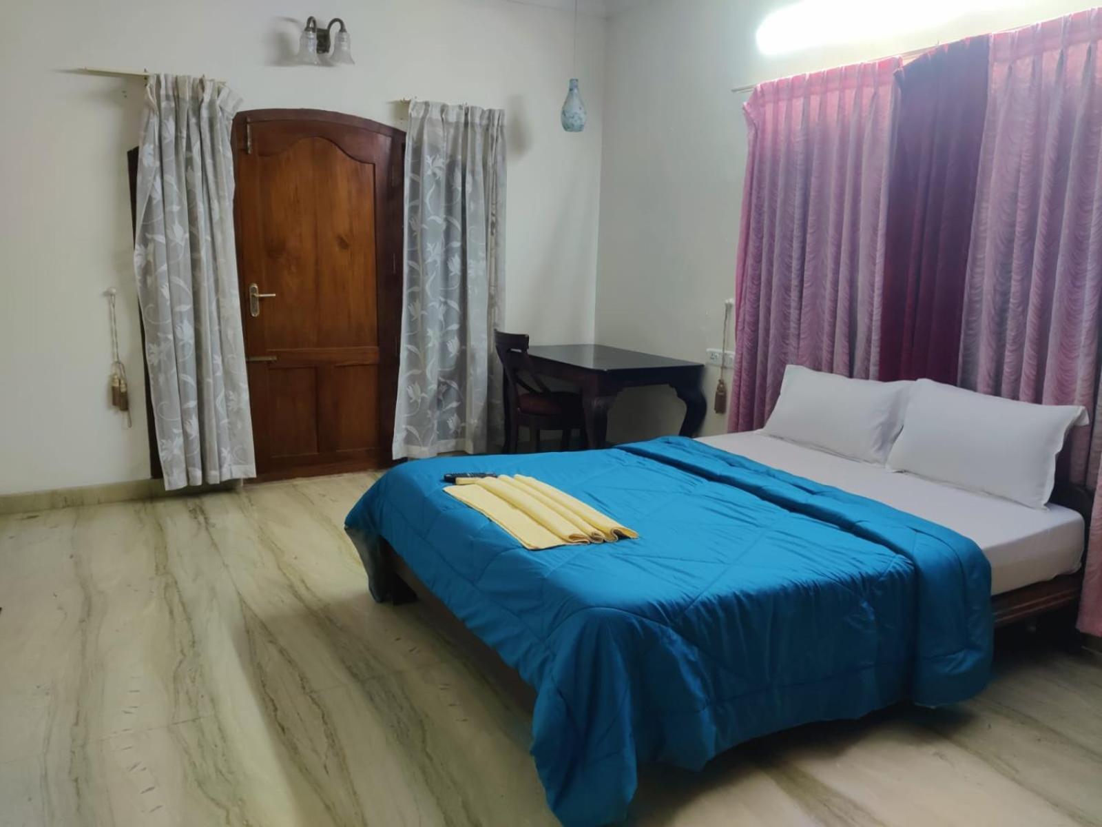 Dream Palace Alappuzha Exterior photo